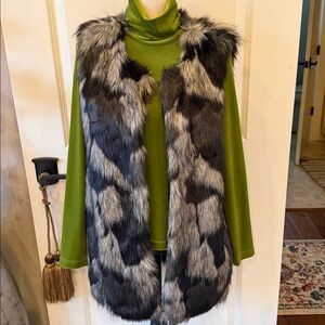 BCBGENERATION Faux Fur Vest with Black and Gray Pattern